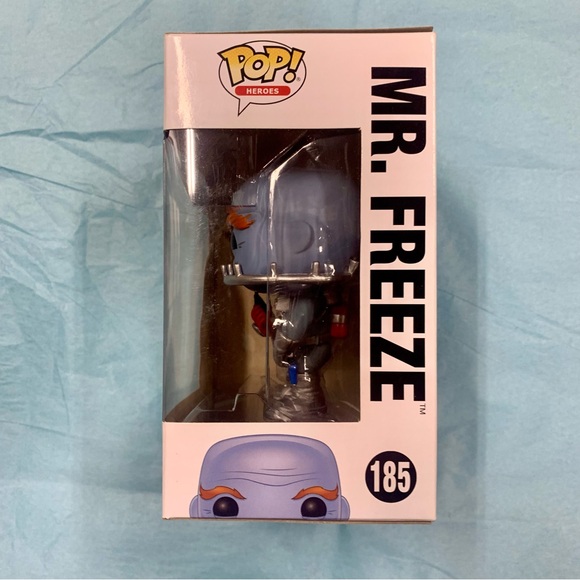 VAULTED Funko Pop! Mr. Freeze #185 Batman Classic TV Series DC Comics - Picture 4 of 7